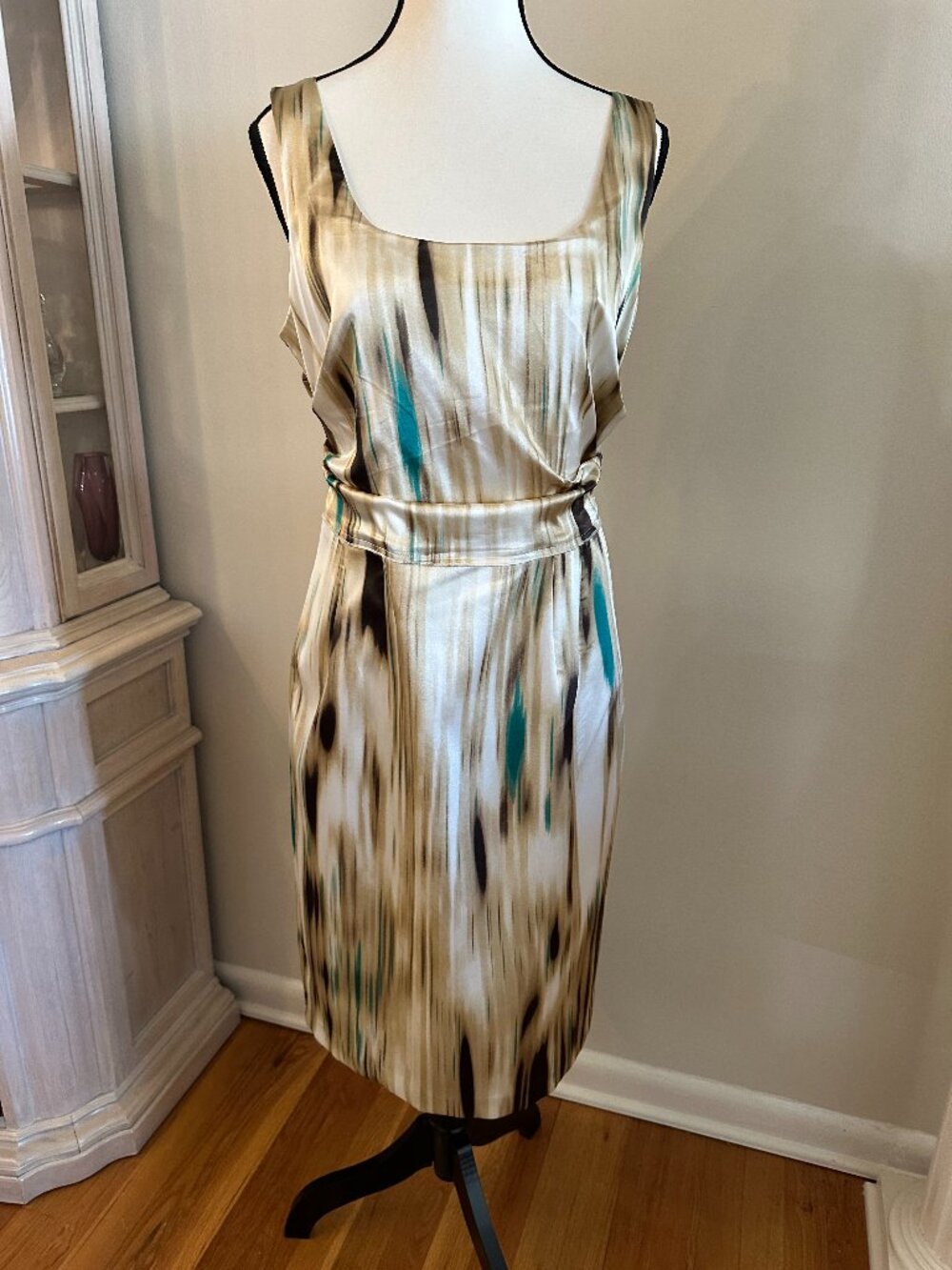 NWT Tahari Size 10 Aruba Rain Abstract Satin Belted Midi Dress